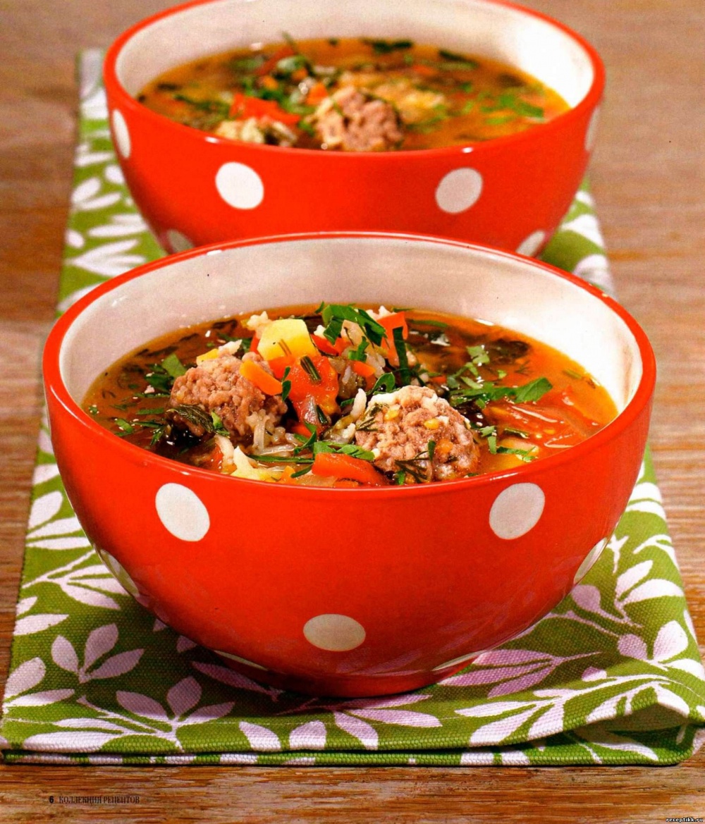Pomidorų sriuba su mėsos kukulaičiais